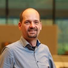 Gister in mijn Groen-Heiligman pak samen met isolatie- en tocht Piet langs… 