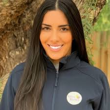 Meet Jimmy Gorozidis Hello my name is Jimmy and I am the Owner of Elles  Belles Early Learning. I have been supporting my wife Elena in the  background since inception and am