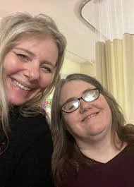 Dawn Putnam's Instagram, Twitter & Facebook