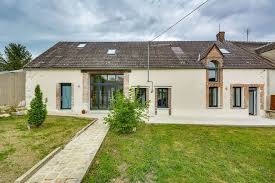 Longere Contemporaine Dans L Yonne Longere Renovee Renovation De La Ferme Maison Bois