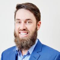 800+ profilů „Rienstra“