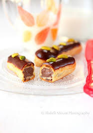 Hello Les Gourmands En Ce Moment C 39 Est Un Peu La Course Pour Moi Mais Quoi De Meilleur Que Pre Eclair Au Chocolat Delicieux Desserts Recette Sans Cuisson