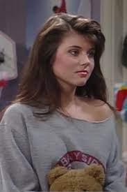 The Ultimate Guide To Saved By The Bell Fashion Saved By The Bell Tiffani Amber Thiessen Kelly Kapowski