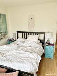 Find out how i designed and decorated our farmhouse master bedroom while staying on a budget, and learn some tips and tricks to try yourself! Small Bedroom Makeover Before And After Arts And Classy