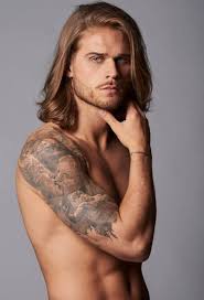 Rurik gislason verzaubert die weiblichen fußballfans. Rurik Gislason