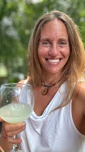 Este vídeo que me hice bailando en pijama en el lodge del Eje Cafetero fue  un momento de disfrute máximo., No solo por estar con mis hijos en el  paraíso, sino porque siento que este viaje fue la ...