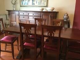 Si tratta di mobili completamente in legno massello di prima qualità. Mobili Per Sala Da Pranzo In Noce Stile Arte Povera Ottime Condizioni Ebay