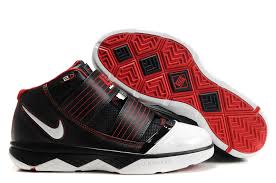 The shoe has a retail price of $200 for the lmtd editions. Lebron James Shoe History Sneaker Pics And Commercials Kicksologists Com
