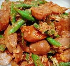 Setiap wilayah tradisional melayu mempunyai makanan tradisional yang tersendiri. 27 Makanan Khas Melayu Paling Rekomended Buat Makan Bersama Makanan Khas Melayu