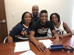 Donovan mitchell official nba stats, player logs, boxscores, shotcharts and videos. Donovan Mitchell Bio Age Net Worth Height In Relation Nationality Body Measurement Career