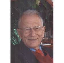 Victoria Searle's Instagram, Twitter & Facebook