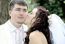 Albert Niazhvinski estaba casado con su esposa anónima, conocida solo como  Olga Niazhvinski : r/pics