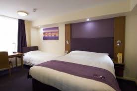 Premier inn london victoria on 0,7 km kaugusel piirkonna westminster (london) keskusest. Premier Inn Hotel Victoria London Rooms Rates Photos Reviews Deals Contact No And Map