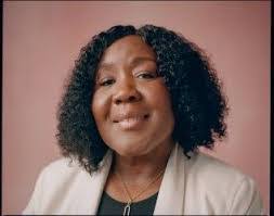 Brenda Browning's Instagram, Twitter & Facebook