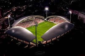 A început montarea gazonului și se pregătește o nouă licitație pentru lucrările de interior. Uta Arad Fc Voluntari Remiza Alba La Debutul Pe Noul Stadion A Francisc Neumana