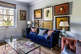 It's where families gather together for everything from important celebrations to casual tv watching. 75 Beautiful Small Living Room Ideas Designs August 2021 Houzz Uk