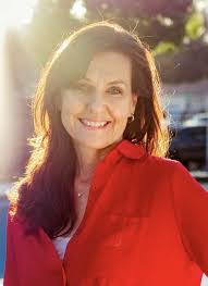 Kari Altman's Instagram, Twitter & Facebook