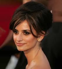 And come on, if you have to be stylish, sometimes you have to let it flow. 8 Simple Daily Hairstyles For Long Hair Beauties