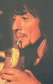 Chilling with bon jovi, have a great sunday evening 🤘👍