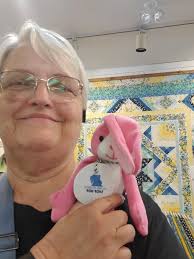 Shop hop tour finds rabbit at new shop