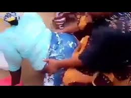 Kalli yadda take rawar gwatso wajan biki wasu suna girgiza duwawu selfie crew 2 tv, 24/08/2020. Rawar Gwatso Mp3 Downloads