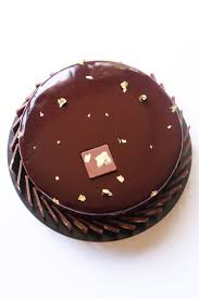 Entremets Chocolat Genoises Imbibees Mousse Au Chocolat Et Glacage Miroir Recette Olivia Patisse Mousse Au Chocolat Chocolat Gateau Tout Chocolat