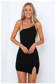 Pin By Soph On S T Y E In 2020 Little Black Dress Outfit Black Dress Outfit Party Black Dresses Classy