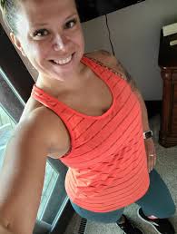 Happy Sunday! I'll be your ZYIA host over the next few days and I can't  wait to share this brand with all of you! I'm a Nurse, Momma to 3 beautiful  girls (