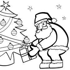 Le père noël a rempli sa hotte de jouets et s'apprête à les distribuer. Coloriage Pere Noel Au Pied Du Sapin A Imprimer Sur Coloriages Info