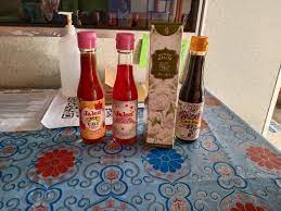 Bahan asas pembuatan kicap secara amnya ialah kacang soya atau kacang soya hitam. Kicap Jalen Door Gift Design Craft Craft Supplies Tools On Carousell