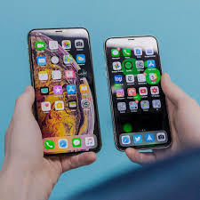 Austin Evans On Instagram Iphone X Vs Xs Max Austin Evans Iphone Smartphone