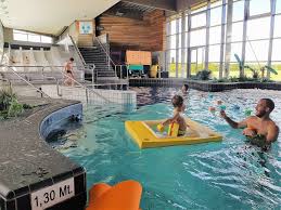Calvados Ete Tranquille Dans Les Piscines Pas Besoin De Faire La Queue Au Toboggan