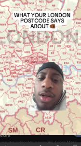 Stylish Beanie Outfits for London Weather