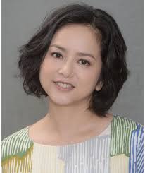 Gloria Yip's Instagram, Twitter & Facebook