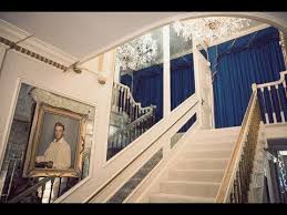 What Is The Real Reason Why The 2nd Floor To Graceland Is Closed To The Public Youtube Elvis Presley Graceland Graceland Elvis Graceland