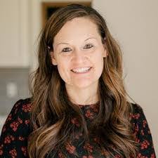 Jennifer Brockway's Instagram, Twitter & Facebook