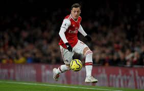 The arsenal midfielder shared a heartwarming black and white photo on his social media, where. Mesut Ozil S Wife Wants Arsenal Exit Amid Reports Of Fenerbahce Offer