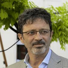 Collabora con il master in comunicazione della scienza della scuola internazionale superiore di studi avanzati (sissa) di trieste e con il master sgp (scienze della vita nel giornalismo. Michele Bugliesi Kreyon Conference 2017