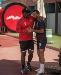 وعن الدفاع اختار البدري دفاع الأهلي بالكامل بالإضافية لقلبي دفاع الزمالك قائلأً :نراقب أحمد رمضان بيكهام، وياسر إبراهيم ورامي ربيعة وأيمن أشرف، بالإضافة إلى محمود علاء والونش، وعلي جبر. 0adzr7atltysrm