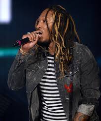 In recent years, some white rappers have adopted the look and several black rappers are even experimenting with unique hair colors, with some choosing to get blonde, purple, blue, white. Rapper Beauty Routines Drake Lil Uzi Vert Quavo Future