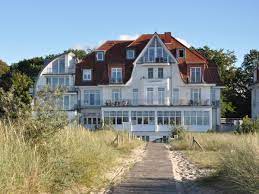 Das haus ist in den vergangenen jahren aufwendig saniert und modernen wohnbedürfnissen angepasst worden. Ferienwohnung Undine Nr 5 Warnemunde Firma Immobilien Service Altmark Herr Wolfram Ringleb