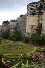 Http My Opera Com Nicolecosila About Choose From Our Affordable Packages For A Memorable Vacation I Beautiful Buildings Castle Beautiful Places