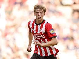 PSV'er Mijnans start tegen oude club AZ in strijd om JC-schaal