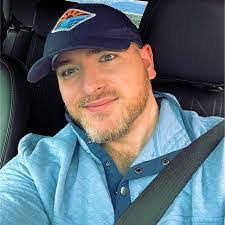 Luann Boyer's Instagram, Twitter & Facebook