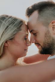 Comment organiser une cérémonie laïque de mariage avec sens ?