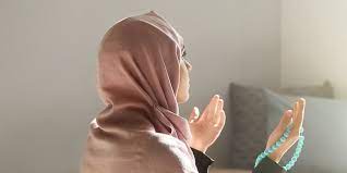 Silakan simak videonya berikut ini Doa Untuk Ibu Yang Sudah Meninggal Begini Lafal Beserta Artinya Merdeka Com
