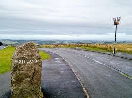 Inglaterra intentará asegurar su clasificación a la siguiente ronda frente a república checa, encuentro que, de empatarse, dejaría a los checos en primer lugar por diferencia de goles. 147 Piedra De Frontera De Escocia Y De Inglaterra Fotos Libres De Derechos Y Gratuitas De Dreamstime