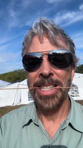 Happy Easter! Jesus is risen. Today was a wonderful time visiting my mom in  Little Rock, and my sister Debbie Grooms and nieces and nephews. Attended  Pleasant Valley Church of Christ and