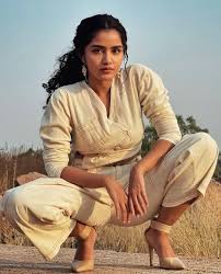 South Indian Actress Anupama Parameswaran beautiful and glamours picture|  looking very beautiful and glamours picture Photos: HD Images, Pictures,  Stills, First Look Posters of South Indian Actress Anupama Parameswaran  beautiful and glamours