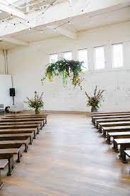 Scottish Chic Wedding In Portland Ruffled Indoor Ceremony Wedding Venues Oregon Wedding Venues Indoor